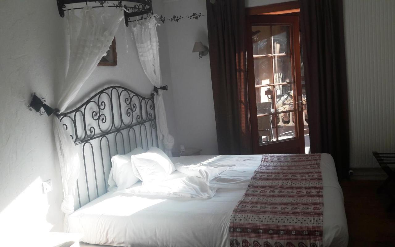 The Originals Boutique, Hotel La Ferme Du Pape, Eguisheim Exterior photo